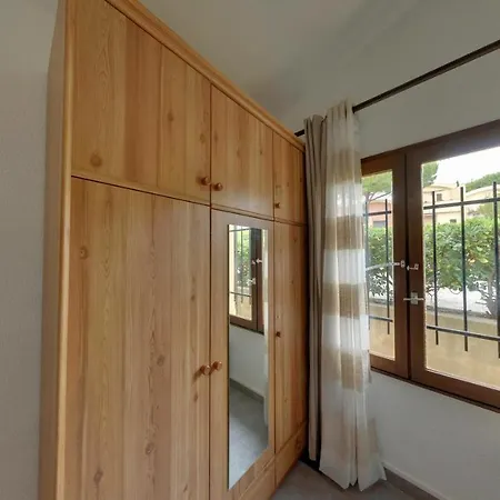 Gruissan: Maisonnette T2 Avec Jardin Apartment *